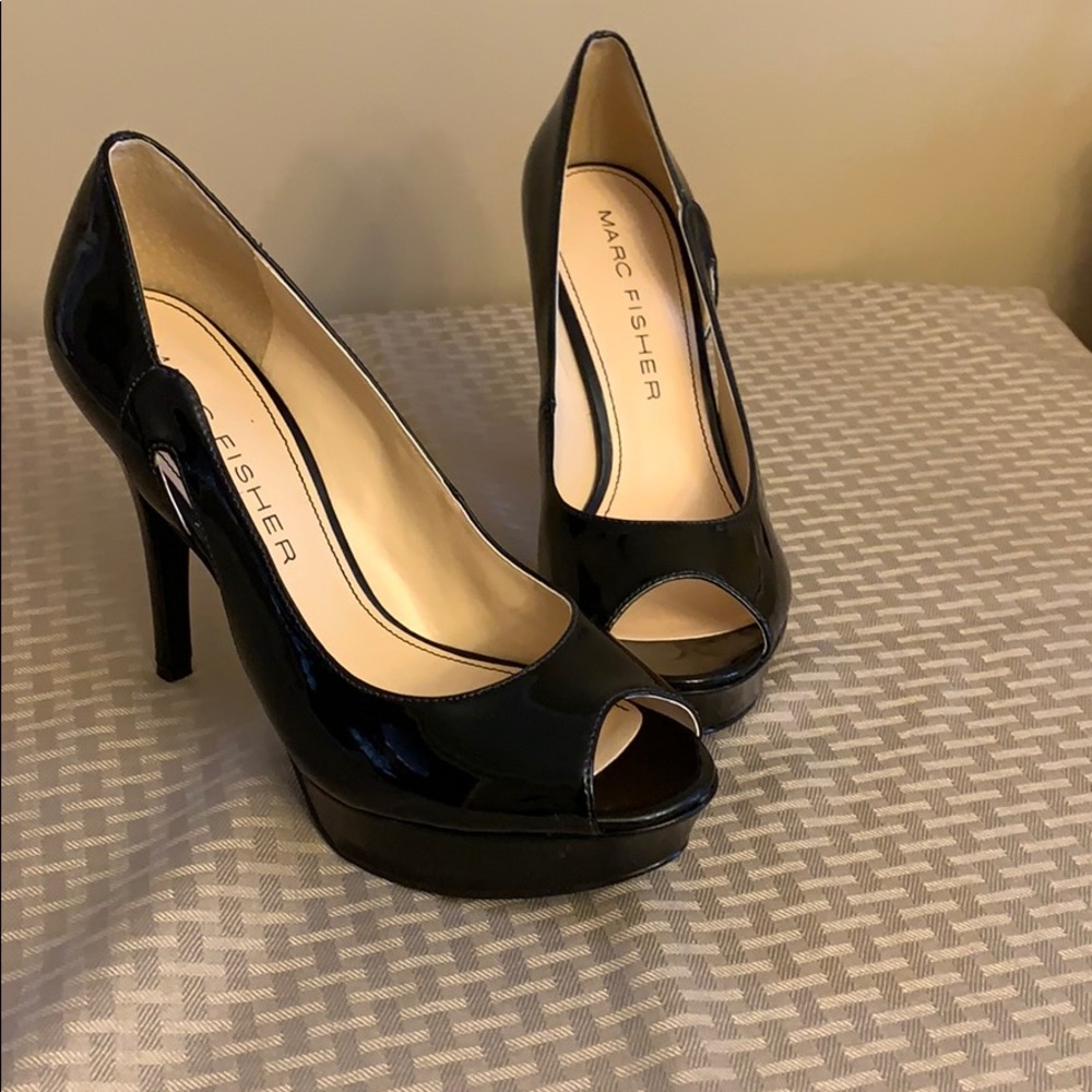 Black Patent Leather Black heels